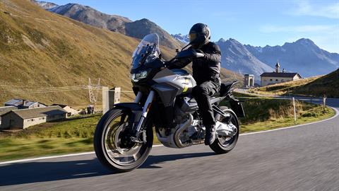 2026 Moto Guzzi Stelvio in Fort Myers, Florida - Photo 14