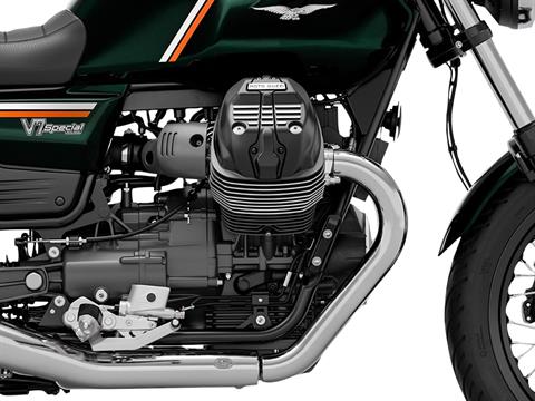 2027 Moto Guzzi V7 Special in Fort Myers, Florida - Photo 10