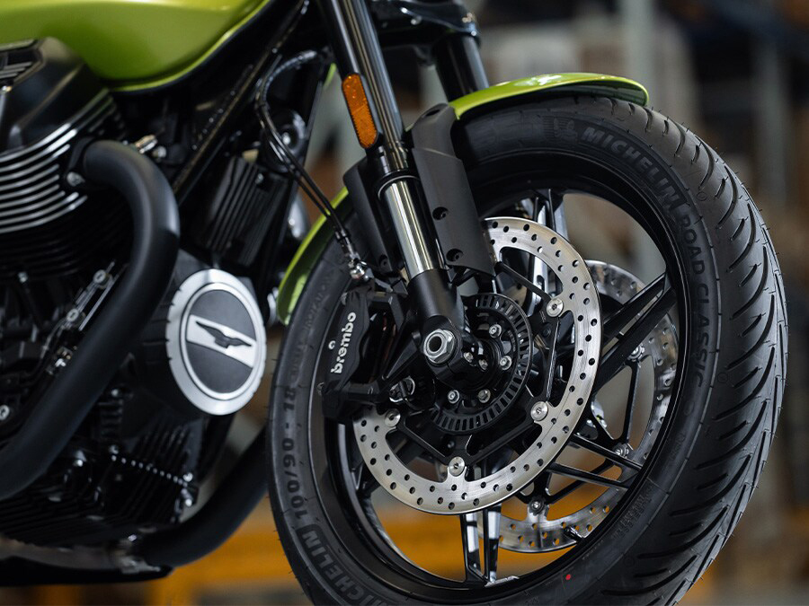 2027 Moto Guzzi V7 Sport in Fort Myers, Florida - Photo 3