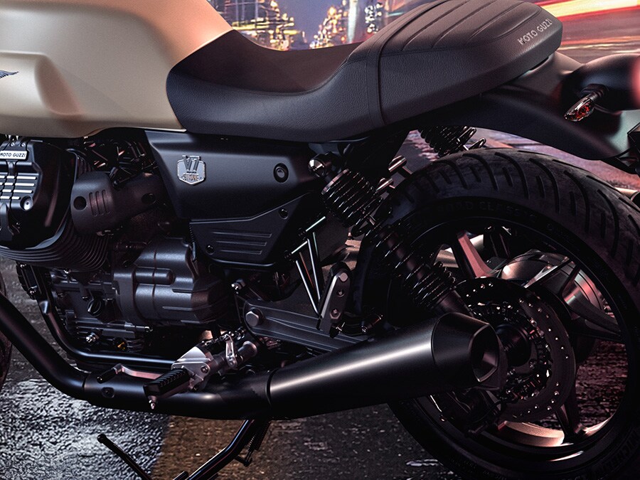 2027 Moto Guzzi V7 Stone 3