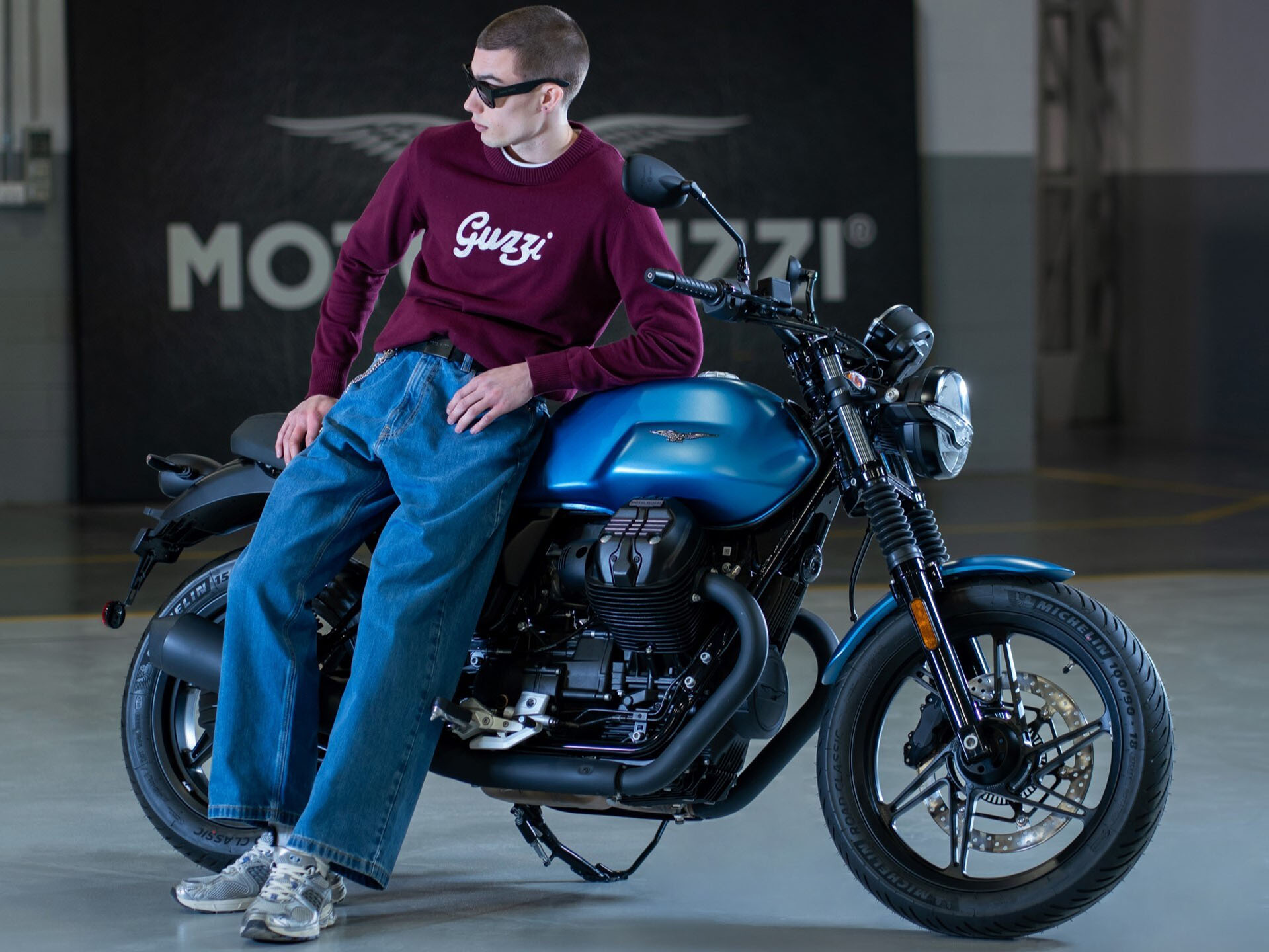 2027 Moto Guzzi V7 Stone 12
