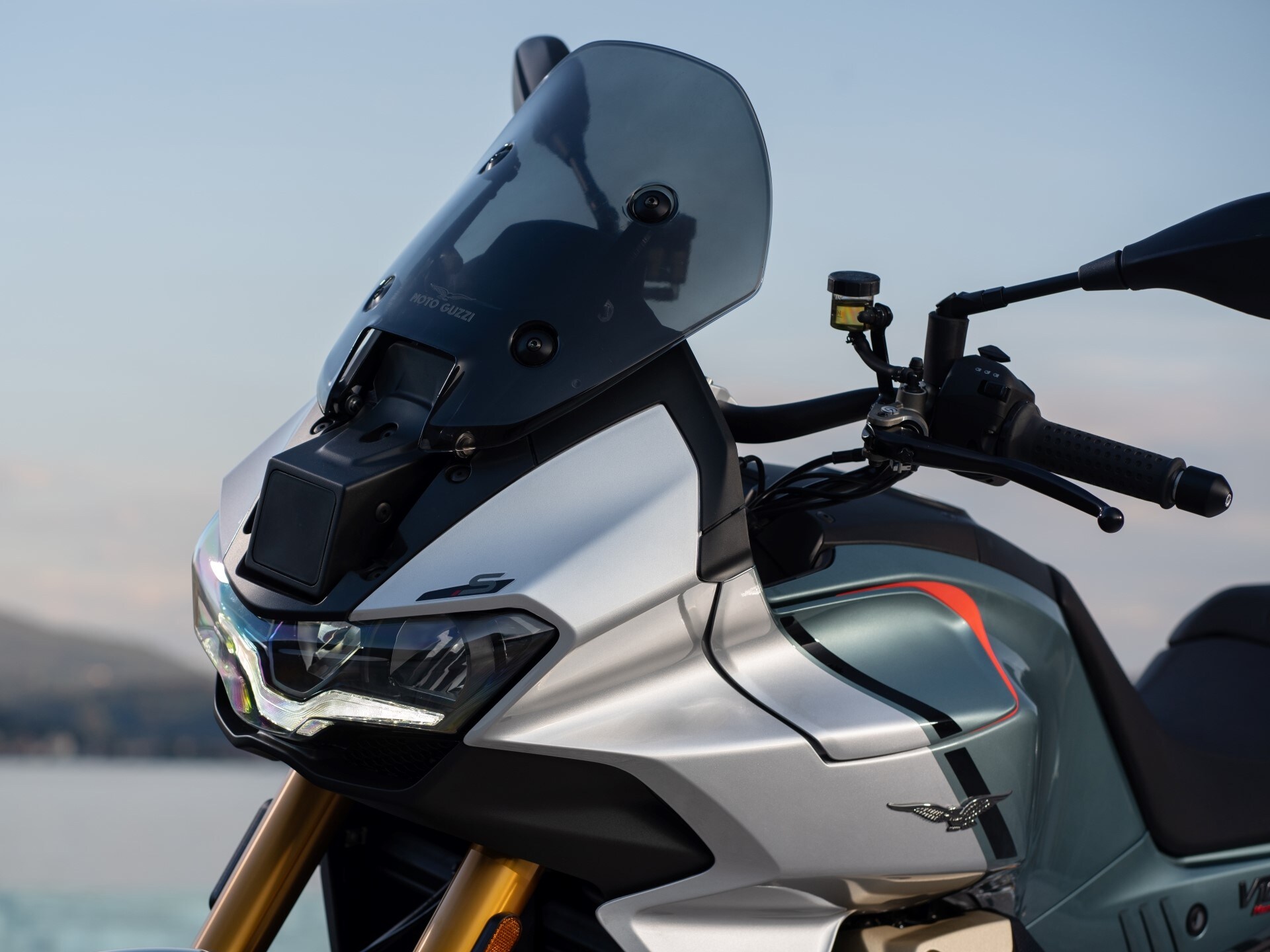 2027 Moto Guzzi V100 Mandello S in Fort Myers, Florida - Photo 5