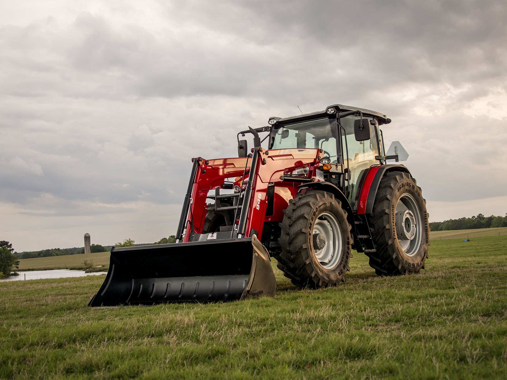 New 2025 Massey Ferguson MF 6713 4WD Cab, Leitchfield KY