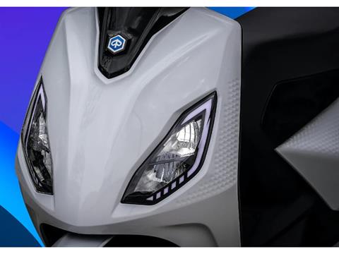 De nouvelles plaques pour les scooters et les motos depuis le premier