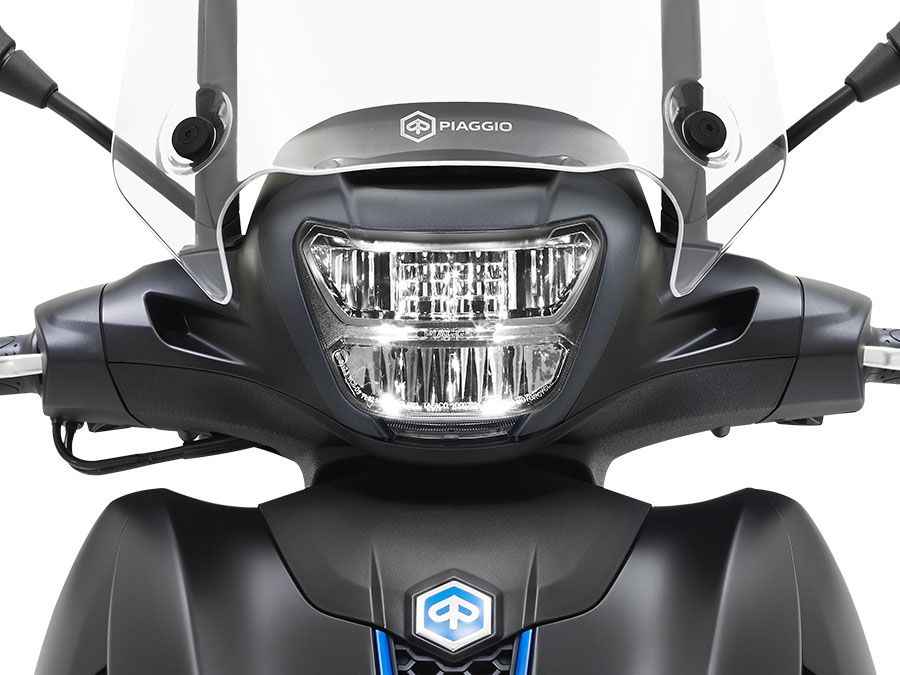 2027 Piaggio BV 400 S 9