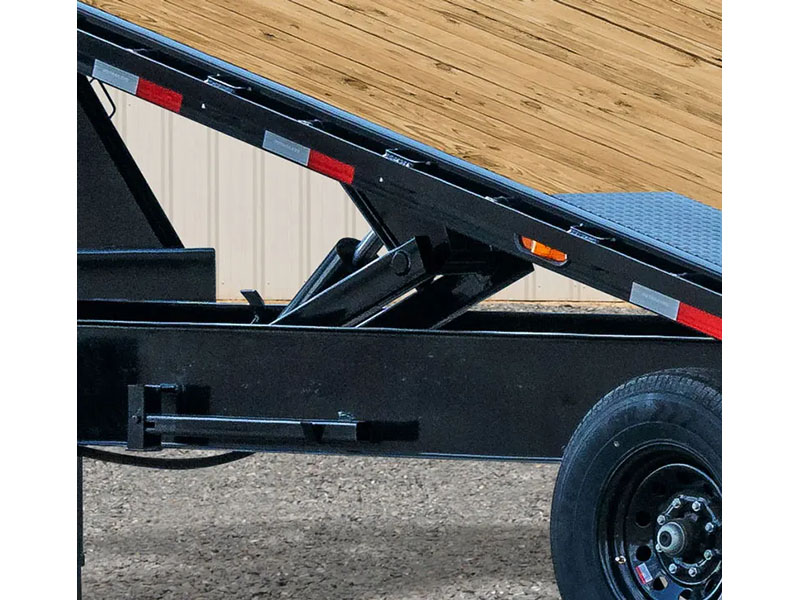 2025 PJ Trailers HD Deckover Tilt Trailers (T9) 26 ft. in Grand Rapids, Minnesota - Photo 5
