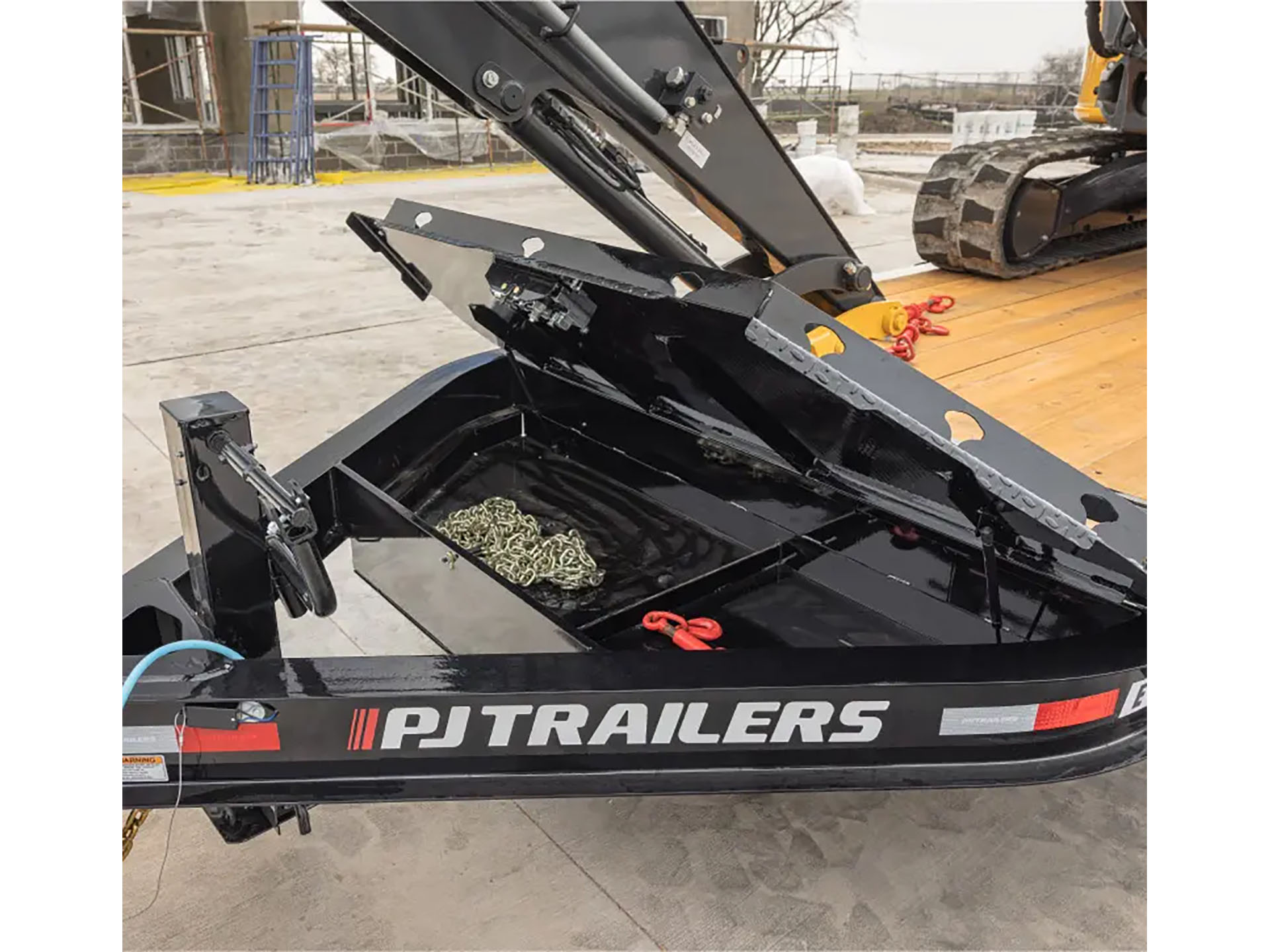 2025 PJ Trailers Seamless I-Beam Equipment Trailers (EV) 16 ft. in Grand Rapids, Minnesota - Photo 6