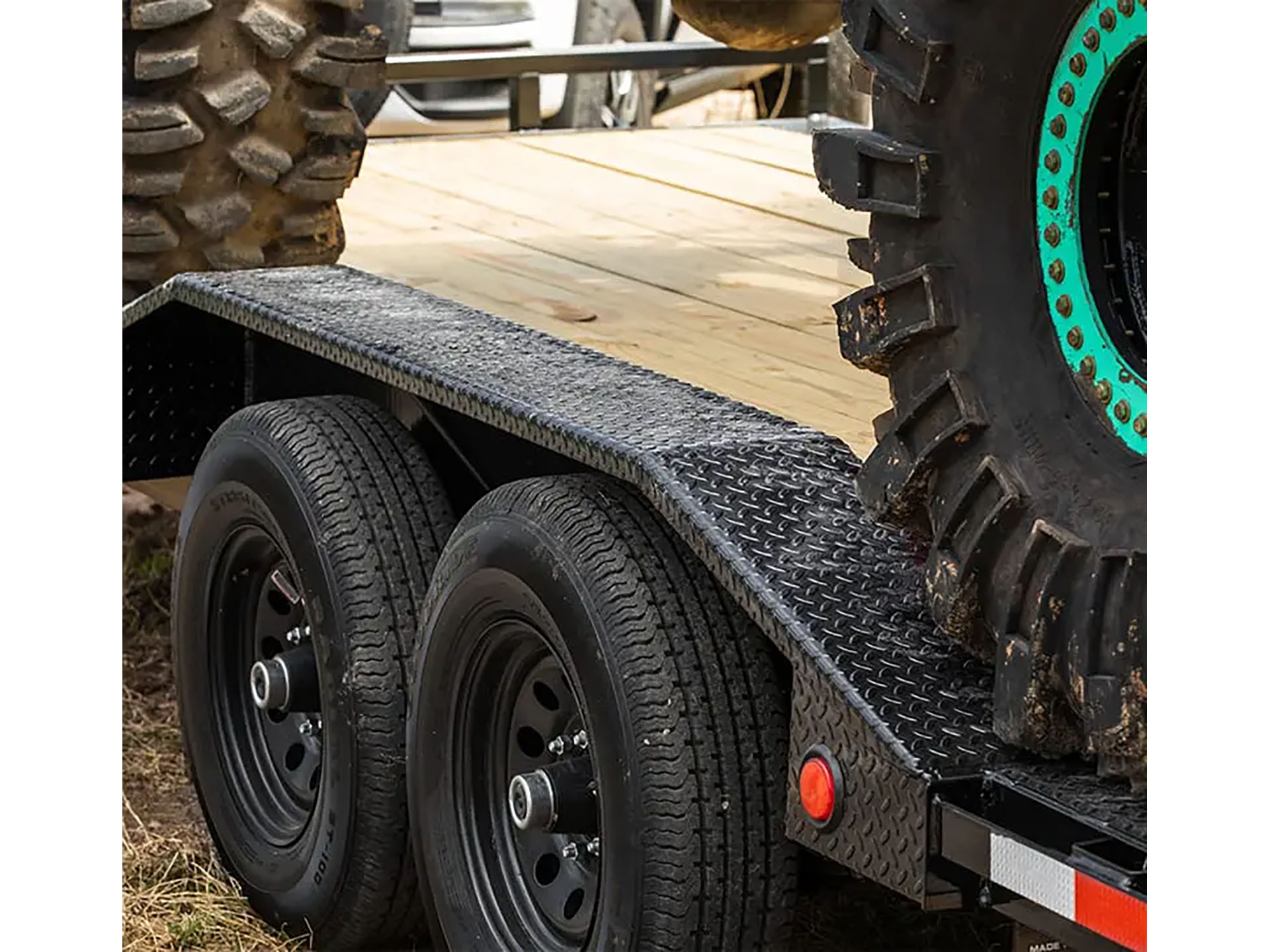 2025 PJ Trailers 6 in. Channel Super-Wide (B6) 24 ft. in Grand Rapids, Minnesota - Photo 4