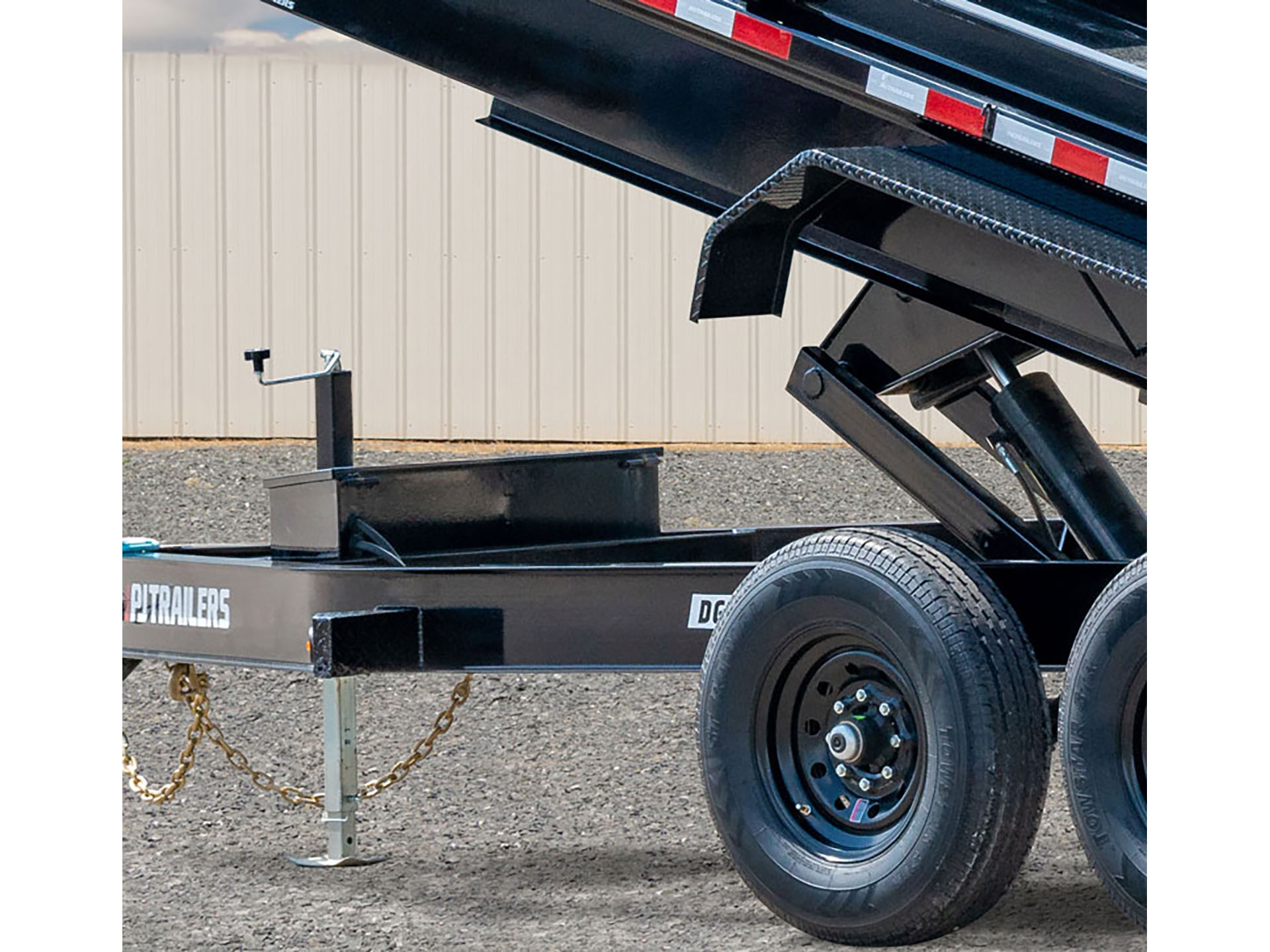 2025 PJ Trailers 83 in. Low-Pro High Side Dump Trailers (DM) 16 ft. in Grand Rapids, Minnesota - Photo 2
