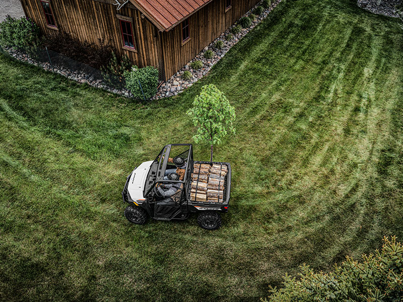 2023 Polaris Ranger 1000 Premium in Calmar, Iowa - Photo 16