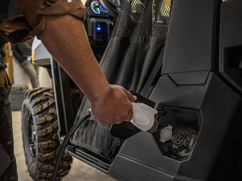 2024 Polaris Ranger XP Kinetic Ultimate in Hollister, California - Photo 2
