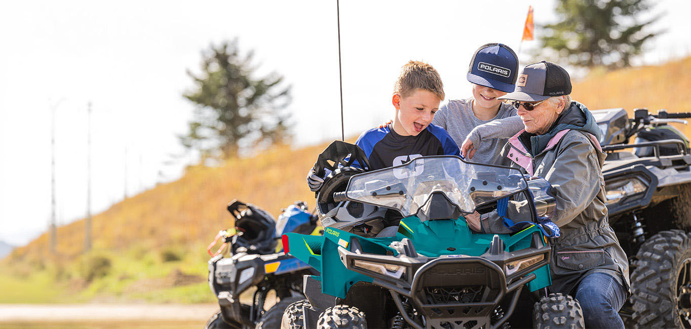 2026 Polaris Outlaw 70 EFI 8