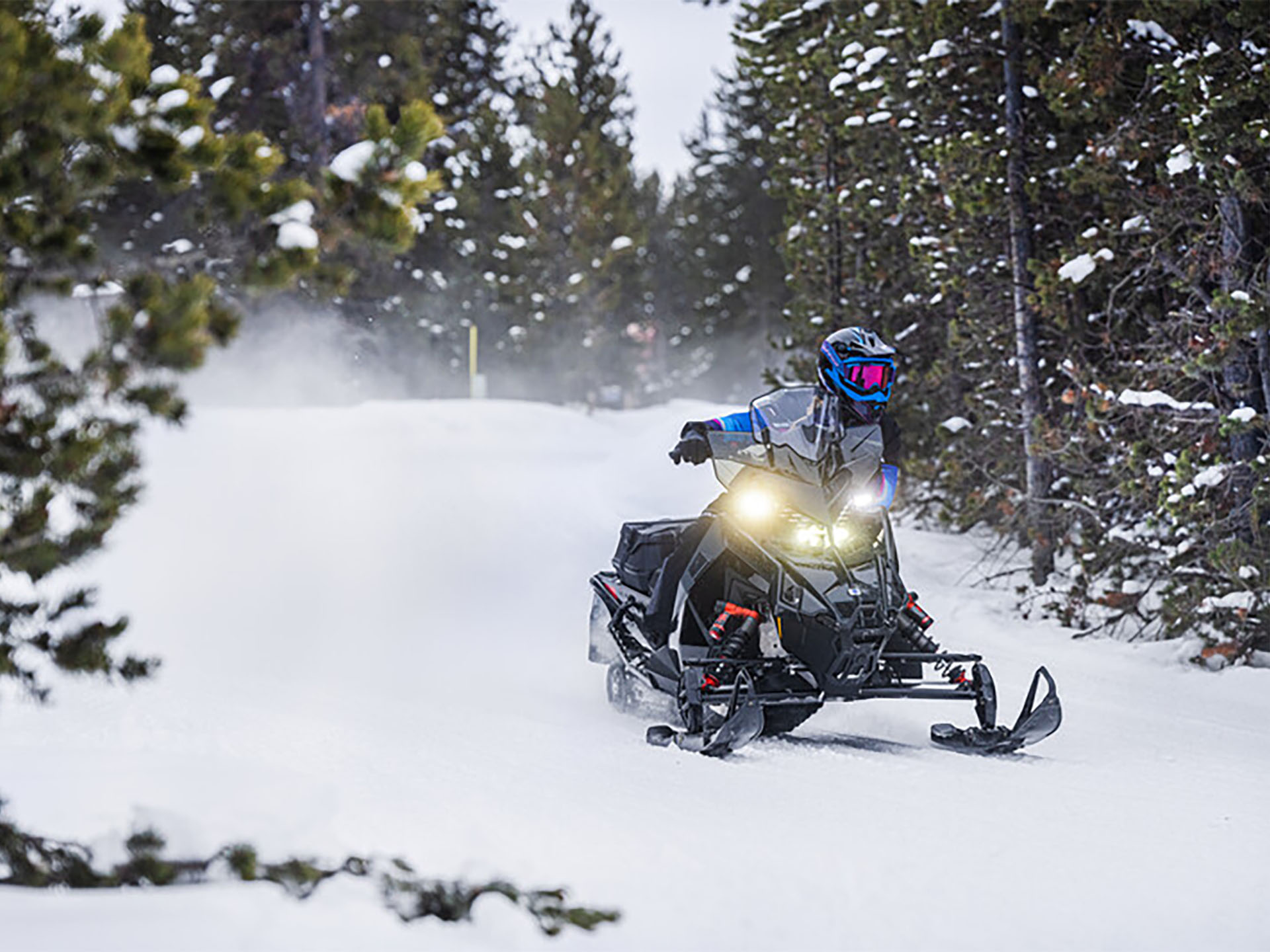 2026 Polaris 850 INDY VR1 137 Dynamix SC ES in North Bend, Oregon - Photo 11