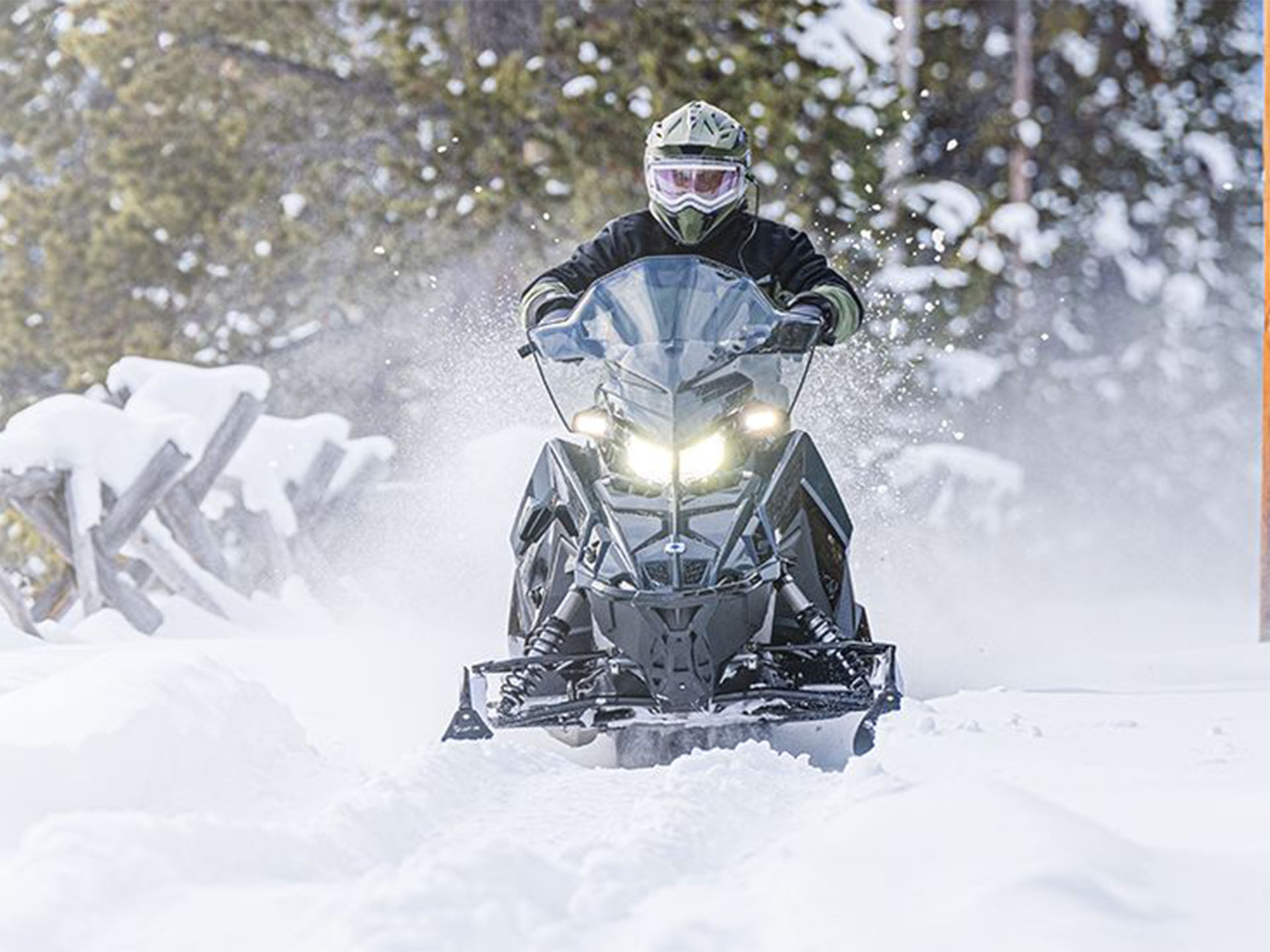 2026 Polaris 650 Voyageur XC 155 ES in Enfield, Connecticut - Photo 8
