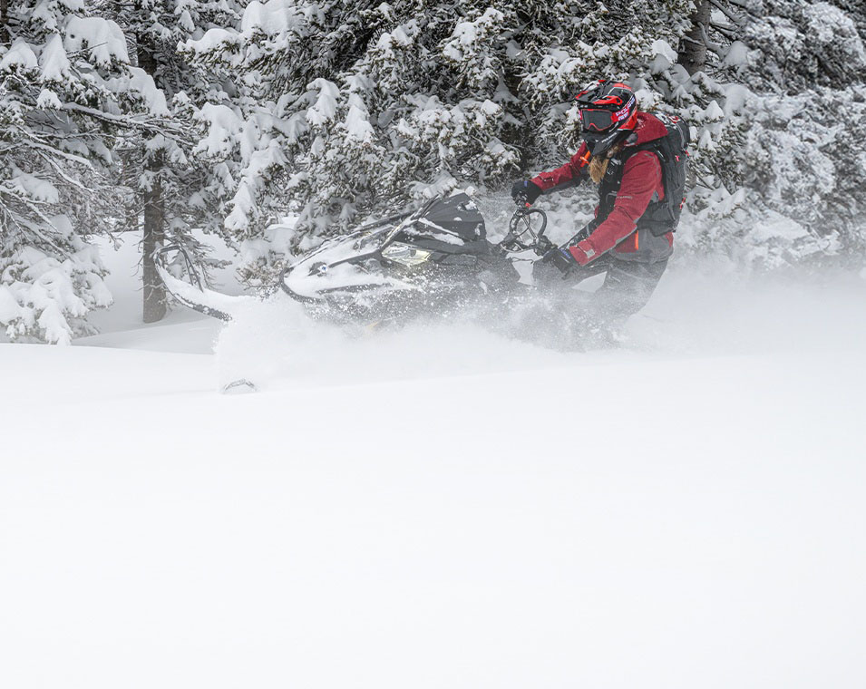 2027 Polaris 850 RMK SPS 165 Indy Red 7S in Stratford, Wisconsin - Photo 14