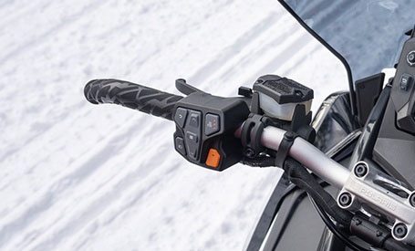 2027 Polaris 650 INDY SP 137 ES in Stratford, Wisconsin - Photo 9