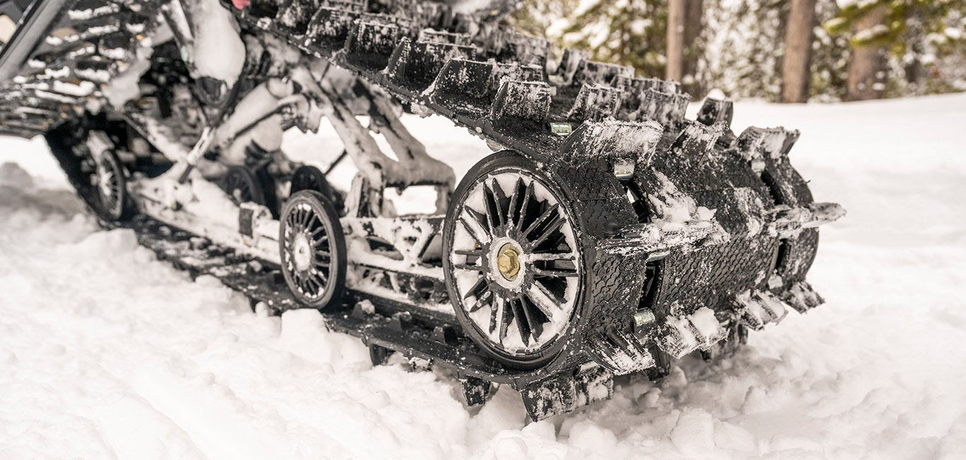 2027 Polaris 650 Switchback XC 146 Indy Red 1.6 ES in Stratford, Wisconsin - Photo 7