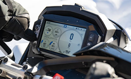 2027 Polaris ProStar S4 INDY XC 137 Gloss Black 7S ES in Stratford, Wisconsin - Photo 7