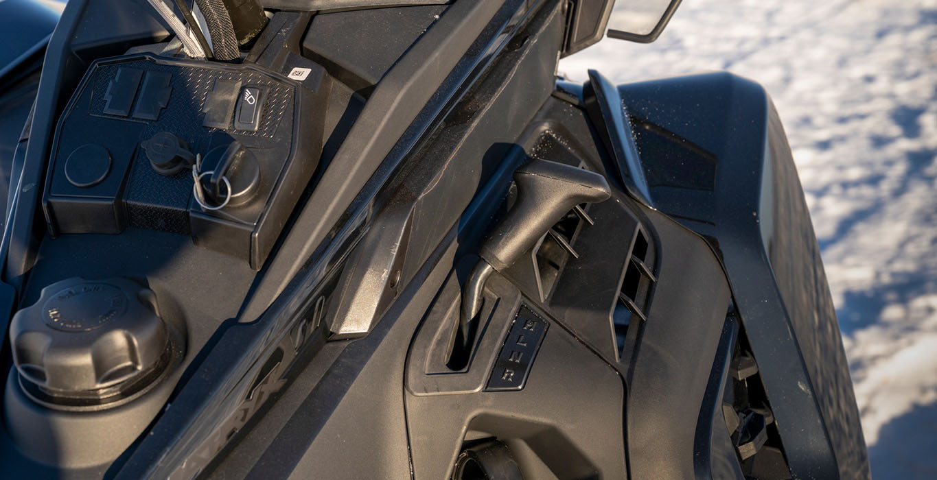 2027 Polaris 650 TITAN Adventure 155 ES in Stratford, Wisconsin - Photo 8