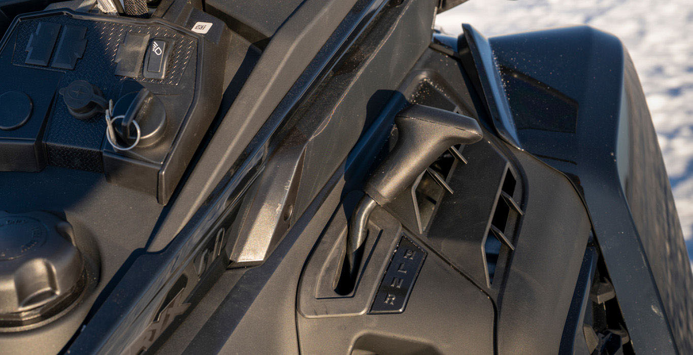 2027 Polaris 650 TITAN SP 155 ES in Stratford, Wisconsin - Photo 8