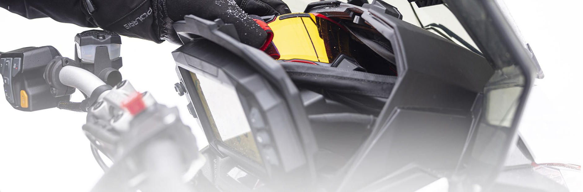 2027 Polaris 650 Voyageur Adventure 155 ES in Stratford, Wisconsin - Photo 11