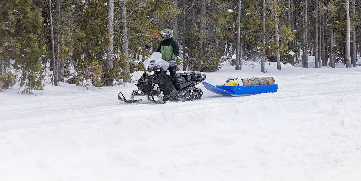 2027 Polaris 650 Voyageur Adventure Ultimate 155 Velocity Blue 2.0 ES in Stratford, Wisconsin - Photo 16