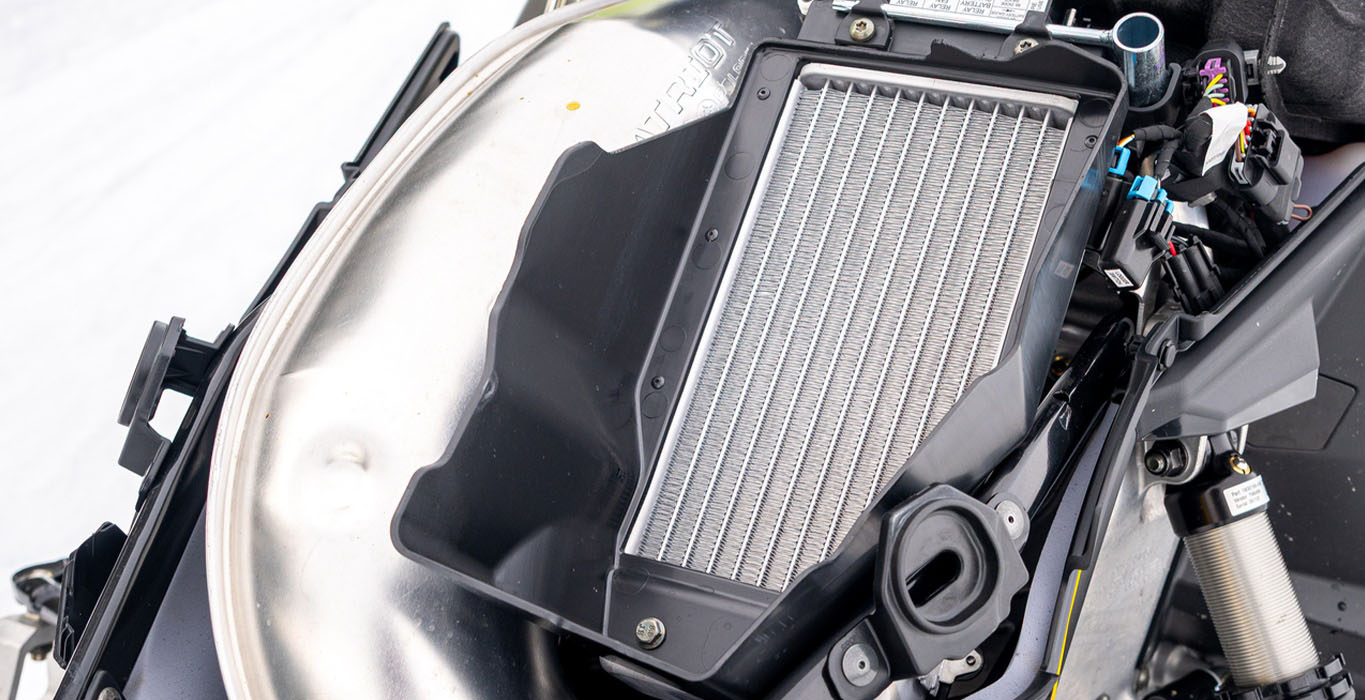 2027 Polaris 650 Voyageur Nordic Pro 155 Gloss Black ES in Stratford, Wisconsin - Photo 9