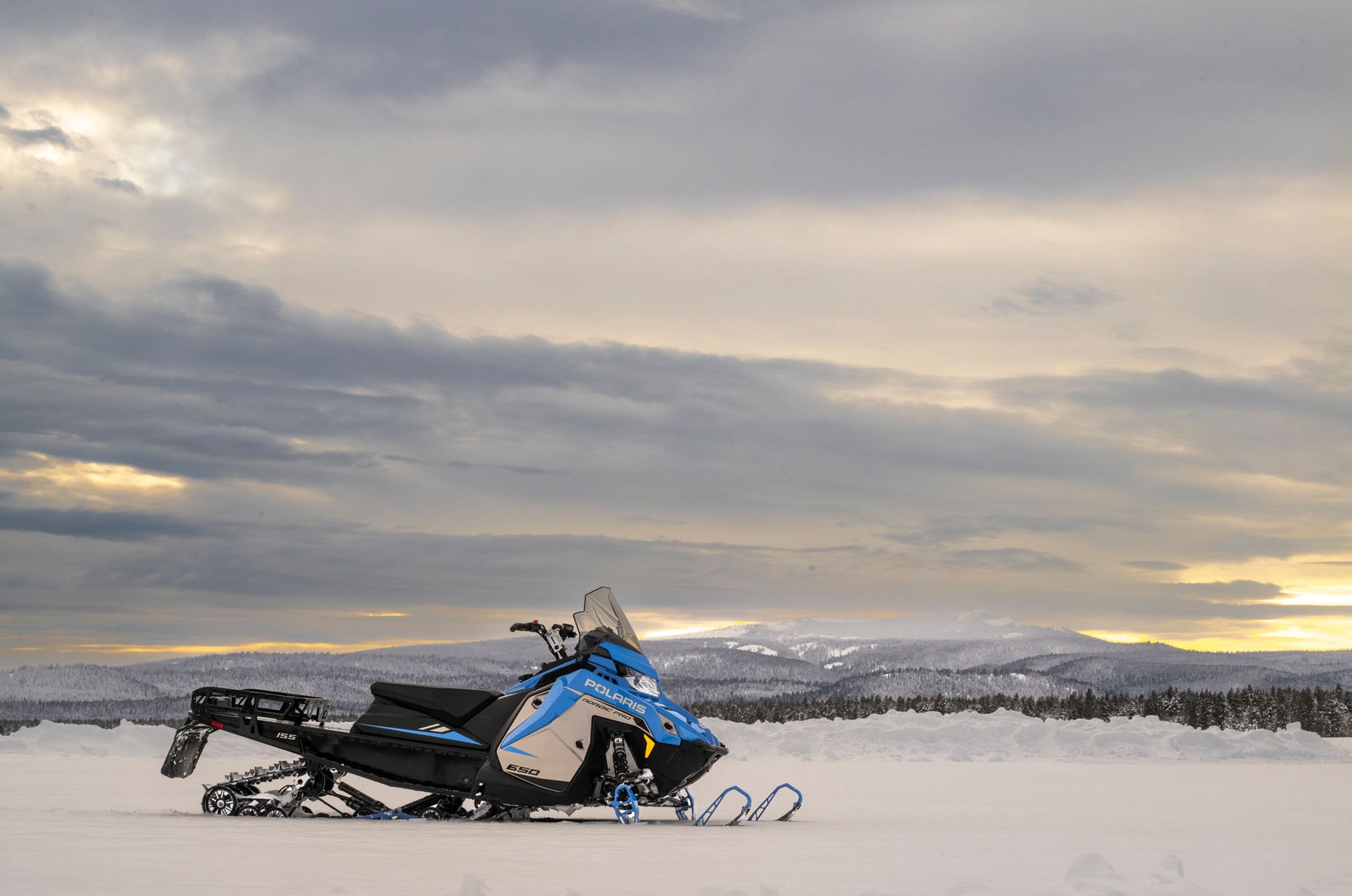 2027 Polaris 650 Voyageur Nordic Pro 155 Gloss Black ES in Stratford, Wisconsin - Photo 19