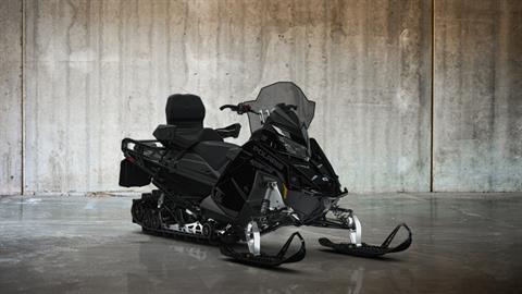 2027 Polaris ProStar S4 Voyageur Adventure Ultimate 155 Gloss Black 2.0 ES
