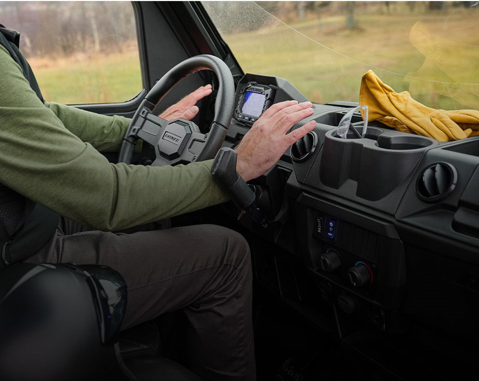 2027 Polaris Ranger 1000 Cab 12