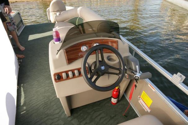 2011 Premier 220 SunSpree Cruise in Paducah, Kentucky - Photo 5