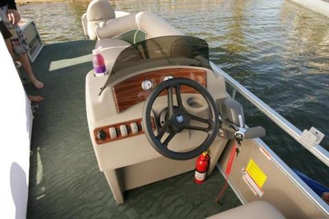 2011 Premier 220 SunSpree Fish in Paducah, Kentucky - Photo 5