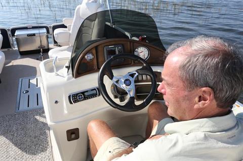 2013 Premier 221 Cast-A-Way in Saint Cloud, Minnesota - Photo 30