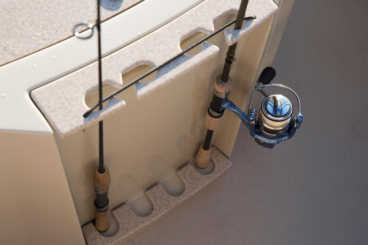 2015 Premier 241 Cast-A-Way in Saint Cloud, Minnesota - Photo 5