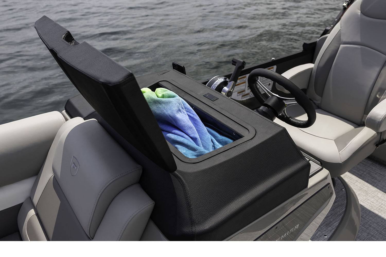 2024 Premier 210 Sunsation RE in Paducah, Kentucky - Photo 15