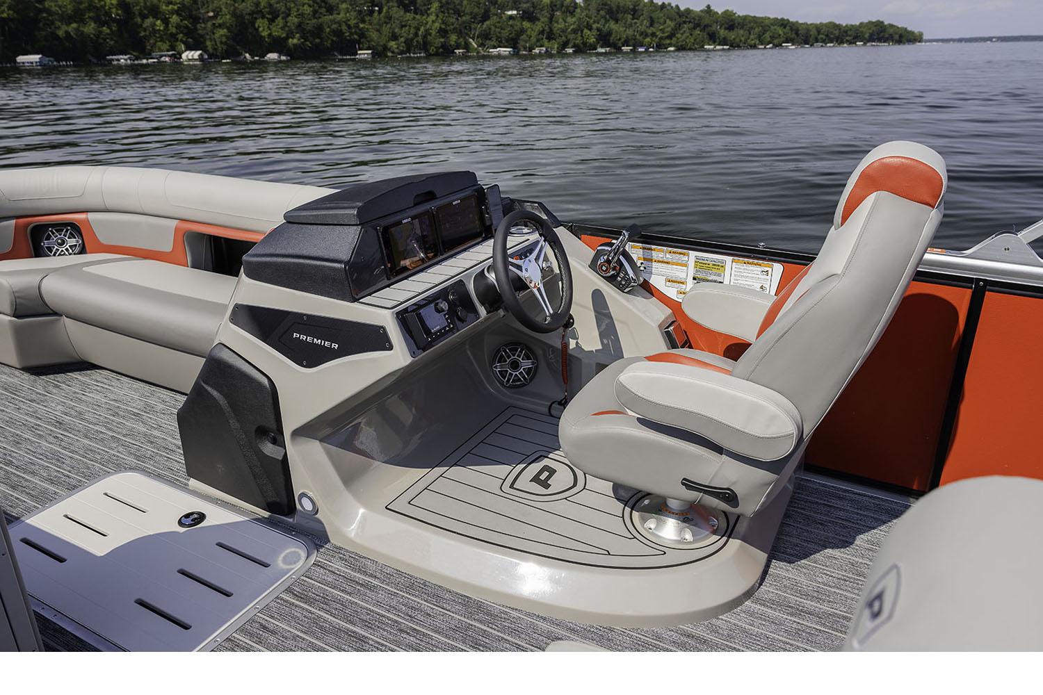 2024 Premier 230 Solaris RL in Paducah, Kentucky - Photo 16
