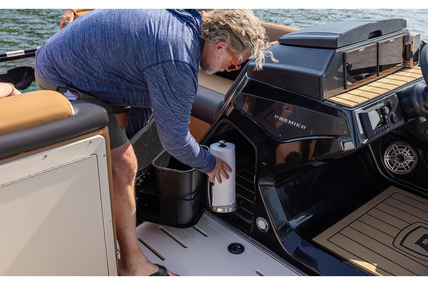 2025 Premier 230 Solaris Sport in Saint Cloud, Minnesota - Photo 13