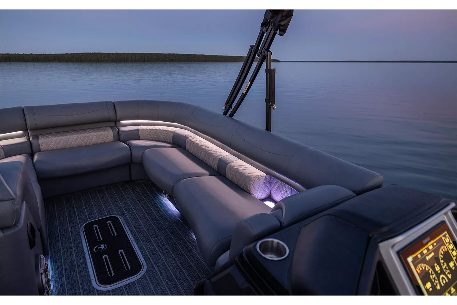 2025 Premier 250 Intrigue RL in Saint Cloud, Minnesota - Photo 16