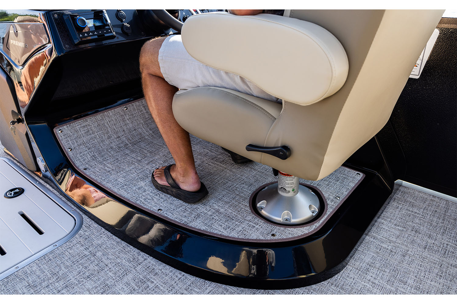 2025 Premier 250 Sunsation RS in Saint Cloud, Minnesota - Photo 17