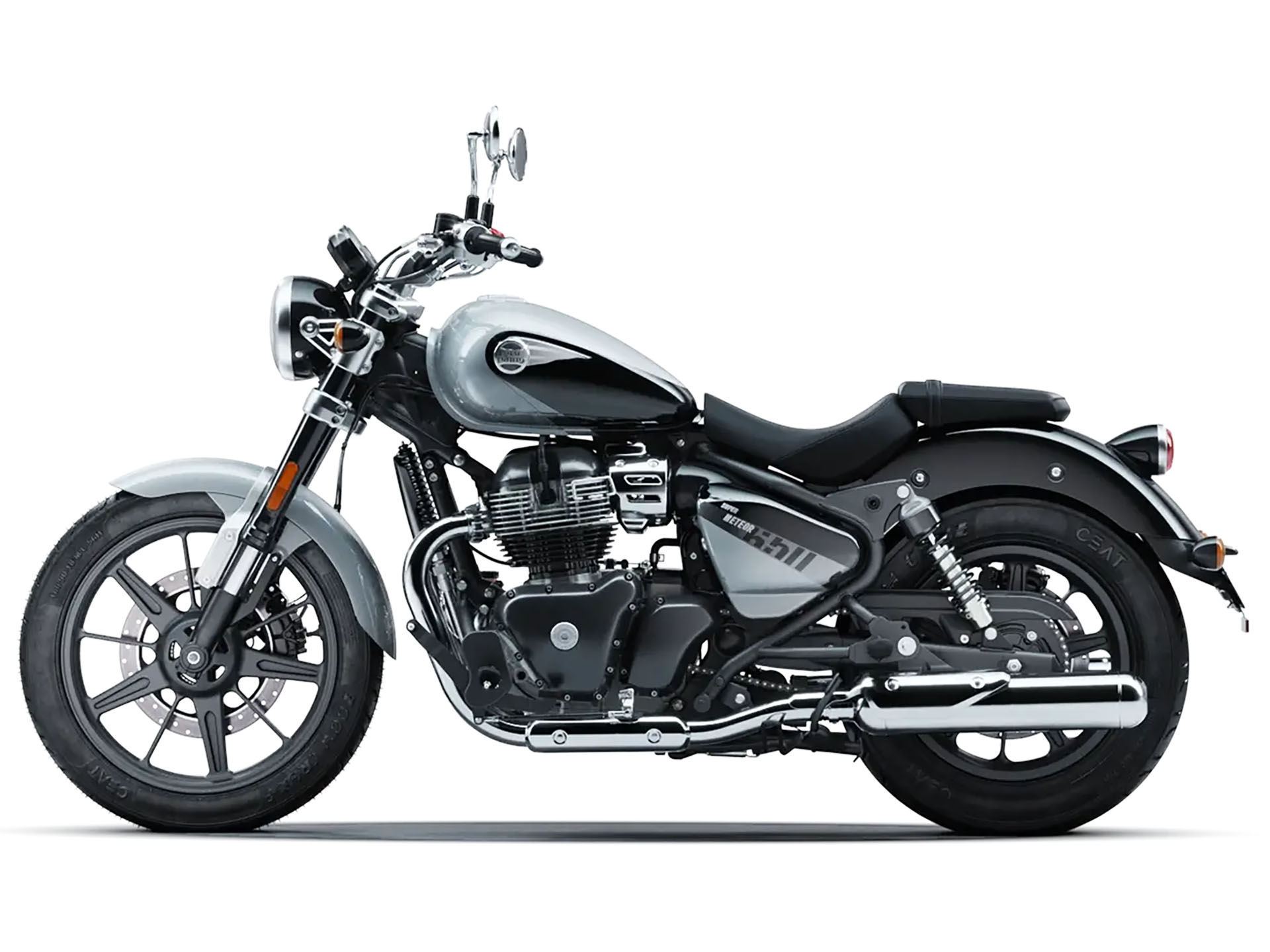 2024 Royal Enfield Super Meteor 650 in Enfield, Connecticut - Photo 2