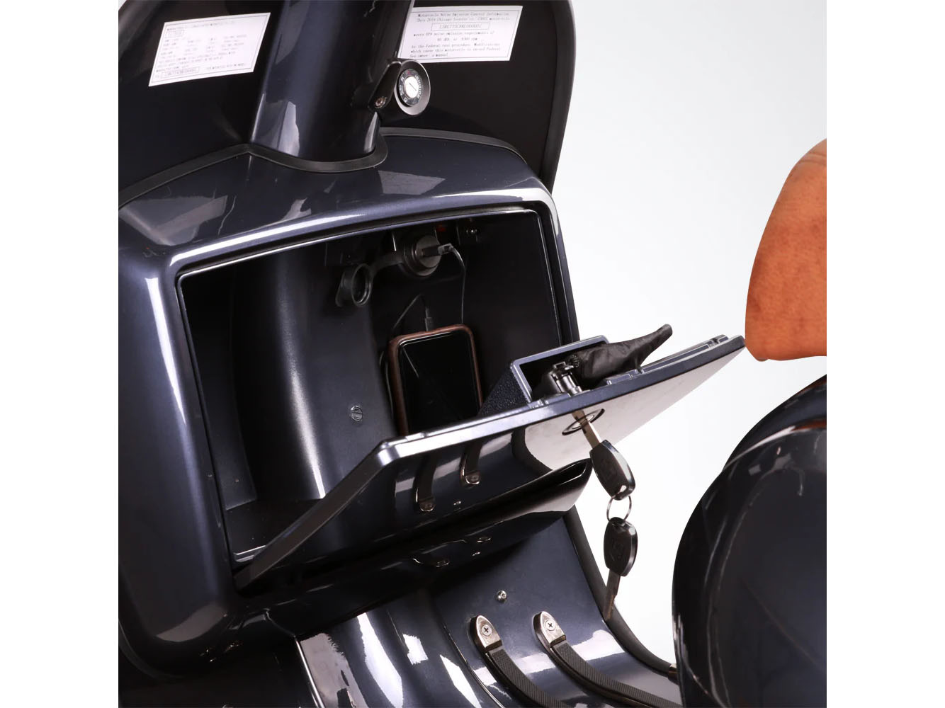 New 2025 Royal Alloy Grand Tourer 150 | Scooters in Marietta