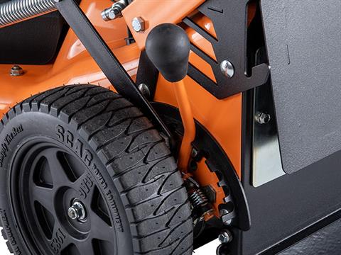 SCAG Power Equipment SFCII-30 30 in. Kohler Command PRO CV224 7 hp in Auburn, Massachusetts - Photo 5