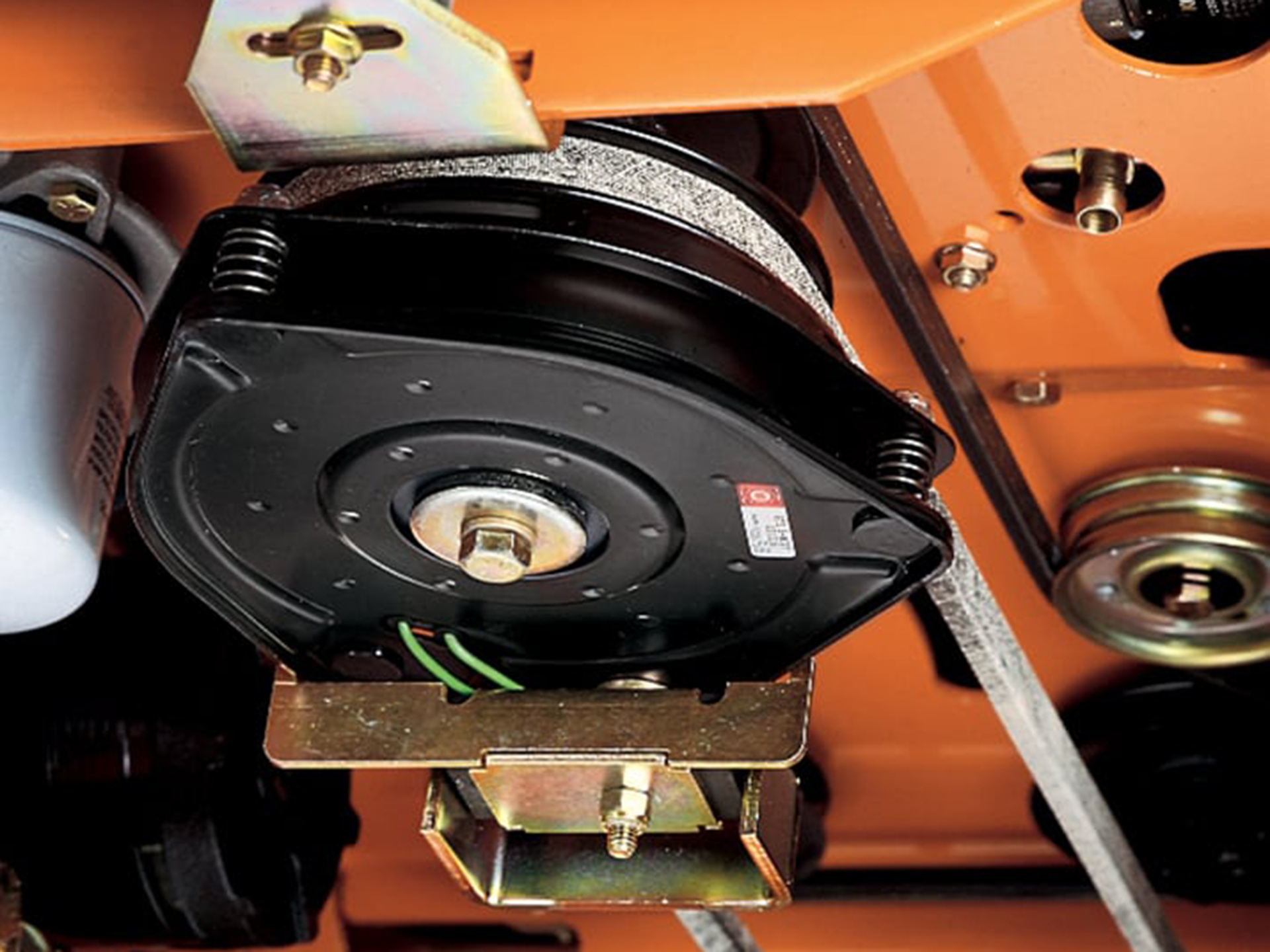 2025 SCAG Power Equipment SLS 42 in. Briggs & Stratton PXi Series 20 hp in Auburn, Massachusetts - Photo 3