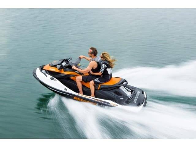 2015 Sea-Doo GTX S™ photo 2