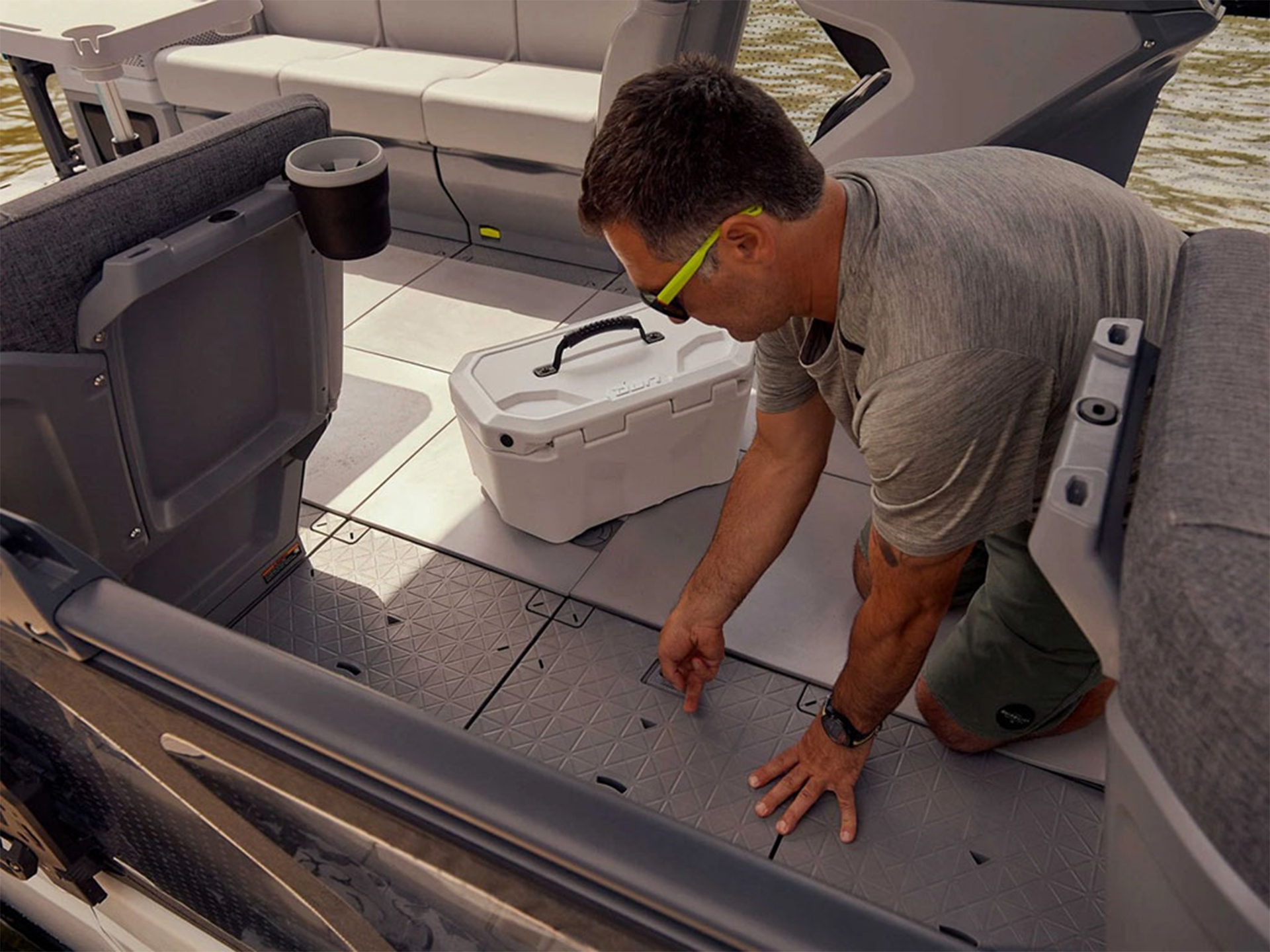 2024 Sea-Doo Switch Sport 21 - 230 HP in Topeka, Kansas - Photo 4