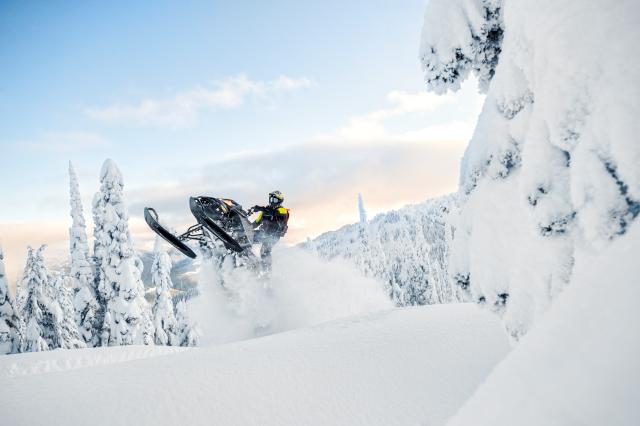 2018 Ski-Doo Summit SP 175 850 E-TEC SS in Burlington, Washington - Photo 22