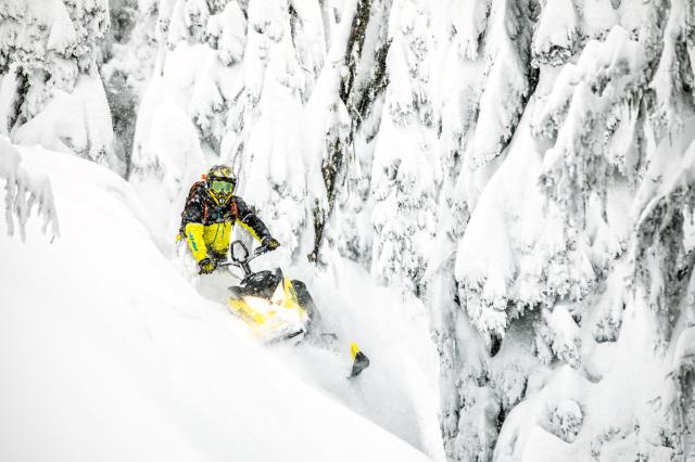 2018 Ski-Doo Summit SP 175 850 E-TEC SS in Burlington, Washington - Photo 25
