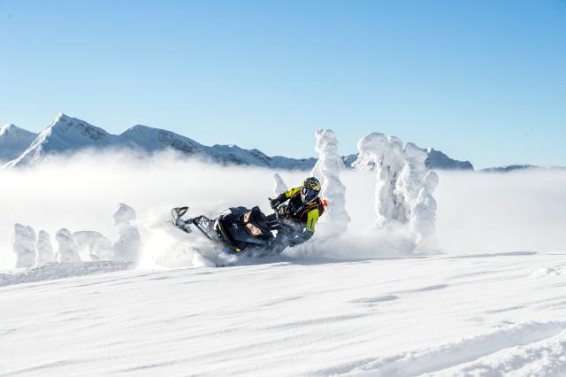 2018 Ski-Doo Summit SP 175 850 E-TEC SS in Burlington, Washington - Photo 30