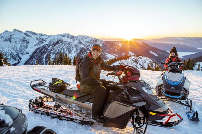 2022 Ski-Doo Summit SP 165 850 E-TEC SHOT PowderMax Light 3.0 w/ FlexEdge in Fairview, Utah - Photo 5