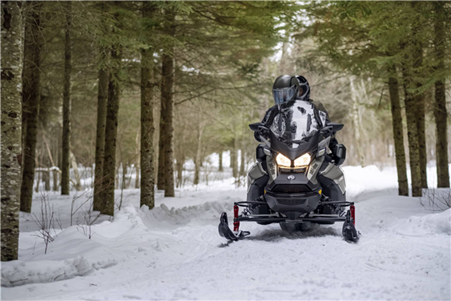 2023 Ski-Doo Grand Touring Limited 900 ACE ES Silent Track II 1.25 in Huron, Ohio - Photo 2